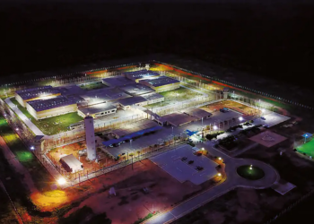 Lewandowski afasta direção de presídio de Mossoró e ordena intervenção