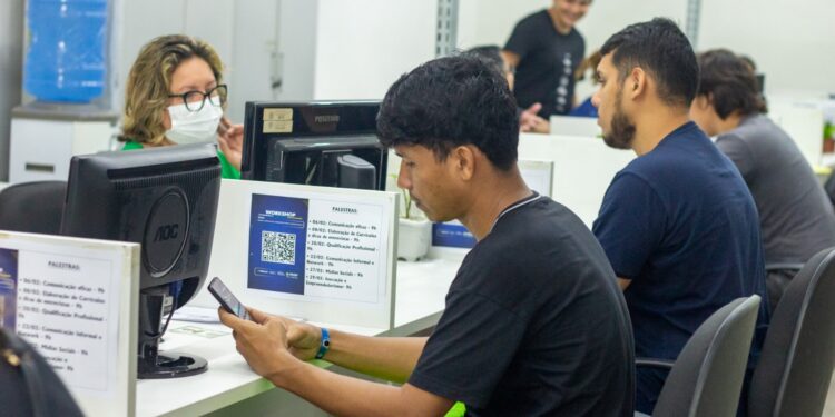 Sine Amazonas divulga 85 vagas de emprego para esta quinta-feira