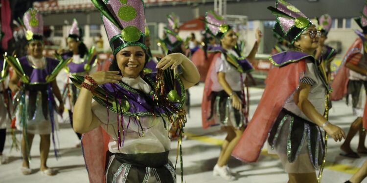 Carnaval na Floresta: Escolas de Samba do Grupo Especial disputam o título de 2024 neste sábado