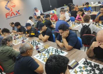 Mestre Nacional Eduardo Mesquita vence o Primeiro Memorial Blitz Alexandre Gonçalves de xadrez