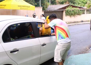 Instituição que acolhe crianças e adolescentes promove feijoada beneficente para pagar despesas mensais