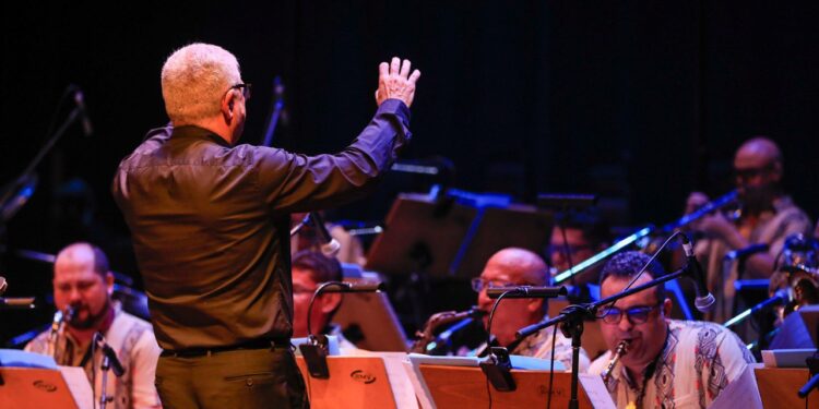 Amazonas Band faz primeiro show de 2024 no Teatro Amazonas, com entrada gratuita