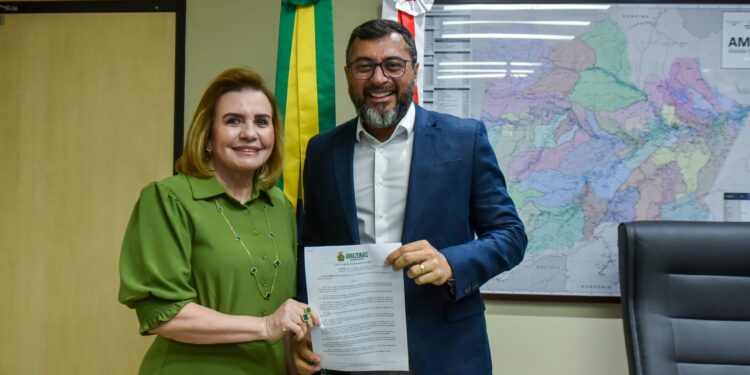 Governador do AM sanciona lei que cria Ouvidoria da Mulher do TCE