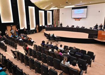 Tribunal de Contas determina que ex-gestor da Câmara de Barreirinha devolva R$ 115,9 mil aos cofres públicos