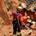 Manaus: Bombeiros resgatam vítimas soterradas em canteiro de obra privada