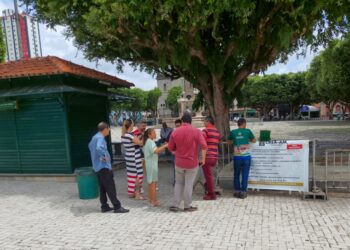 Obra no entorno do Teatro Amazonas é embargada pela prefeitura e pelo Iphan-AM 