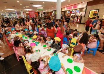 Sábado de brincadeiras, caça aos doces e oficina de cupcakes no Sumaúma Park Shopping 