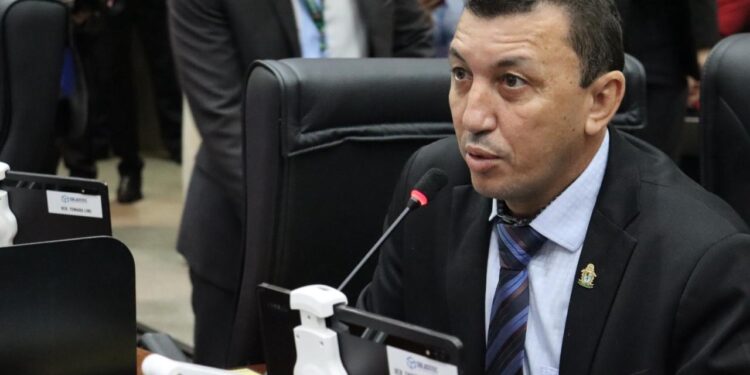 Asprom Sindical emite nota de repúdio contra vereador petista em Manaus