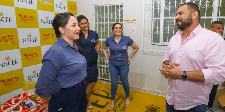 Esudpam entrega os alimentos arrecadados no processo seletivo de estágio ao abrigo NACER