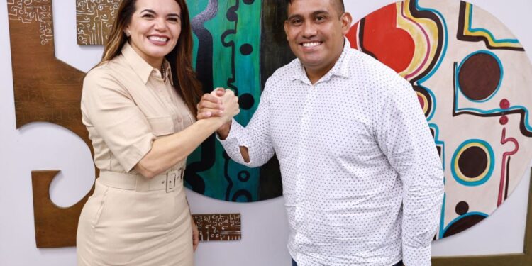 Jornalista assume comando do Podemos em Tefé