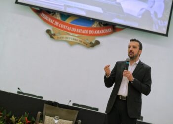 Águas de Manaus apresenta programa de expansão de esgotamento sanitário em seminário temático sobre igarapés da cidade