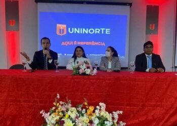 Presidente da Abracrim-AM debate com alunos de Direto no Uninorte