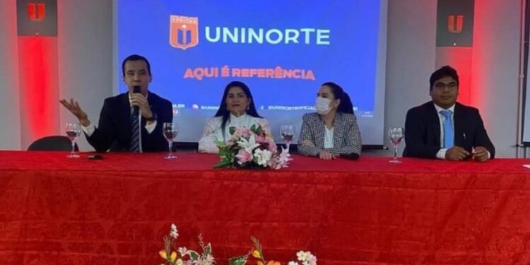Presidente da Abracrim-AM debate com alunos de Direto no Uninorte