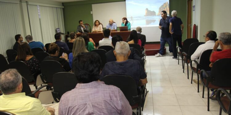 Representantes do Fisco debatem as atividades que integram a administração tributária