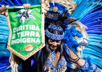 Bois de Parintins levam o show ‘Caprichoso e Garantido: O Duelo da Amazônia’, ao Festival de Curitiba