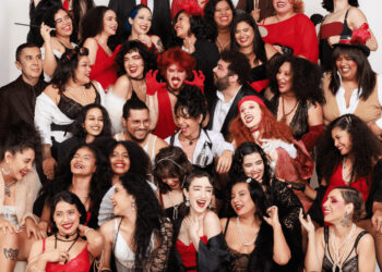 ‘Cabaré Chinelo – O Show’ lança álbum com trilha sonora do espetáculo no palco do Teatro Amazonas