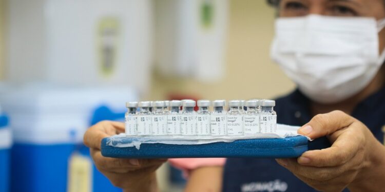 Prefeitura de Manaus amplia vacinação contra dengue para pessoas de 4 a 59 anos, em caráter temporário