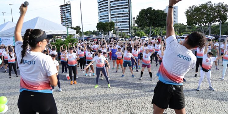 Mais de 200 pessoas participam de caminhada do Tribunal de Contas