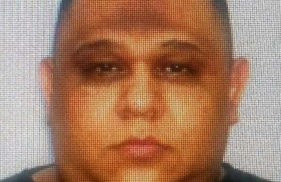 Polícia Civil procura homem que se passa por motorista de aplicativo para dopar, roubar e estuprar vítimas em Manaus