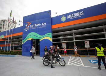 Governador Wilson Lima entrega mais de 200 habilitações do projeto CNH Social