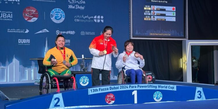 Atleta do Bolsa Esporte Estadual é convocada para etapa mundial de halterofilismo