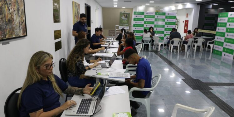 Defensoria recebe homenagem da Assembleia Legislativa pelos 34 anos de atuação no Amazonas