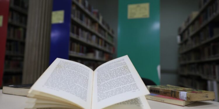 Dia Nacional da Biblioteca: conheça os espaços para leitura e pesquisa mantidos pelo Governo do Amazonas