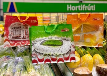 Super Nova Era realiza Dia do Maninho, com promoção compre e ganhe de ecobags ilustradas com pontos turísticos