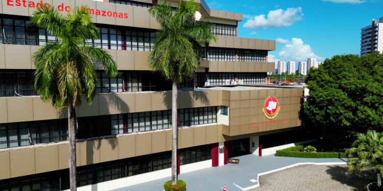 Aleam aprova data-base dos servidores do MPAM