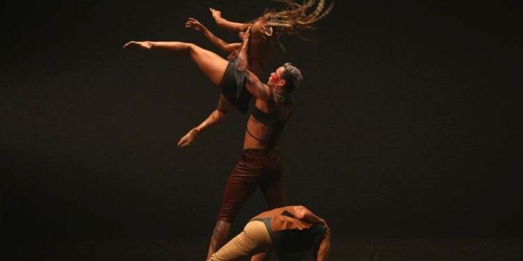 Temporada dos Corpos Artísticos apresenta programação especial no Teatro Amazonas em abril