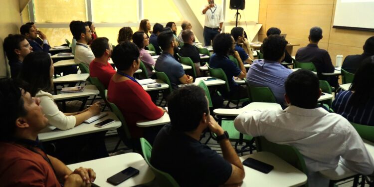 Curso amplia debate sobre uso da Inteligência Artificial em auditorias no interior do Amazonas