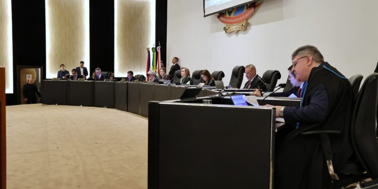 Prefeito de Itamarati tem bens bloqueados pelo TCE-AM após realizar show da Marília Tavares