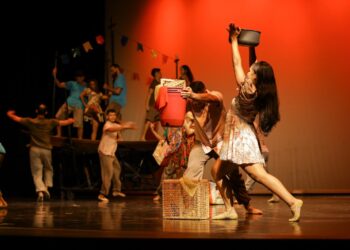 Agendão Cultural reúne feira folclórica, arraial, lançamento de EP, mostra de curtas e espetáculos no Teatro Amazonas 