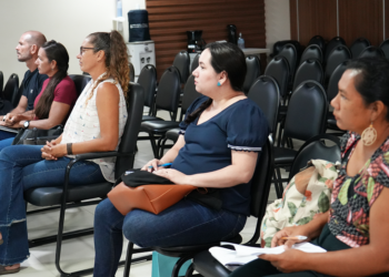 GT dos Flutuantes da DPE-AM realiza reunião para alinhar levantamento de moradores do Tarumã-Açu