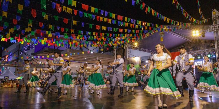 “Arraial da Alegria” tem programação gratuita com quadrilhas, comida regional, espaço kids e shows com grandes artistas