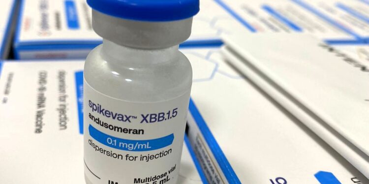 Amazonas adota nova estratégia de vacinação contra covid-19 com imunizante monovalente XBB SpikeVax