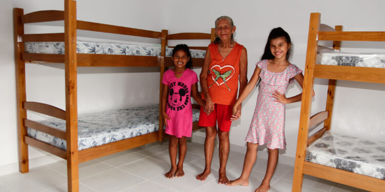 Programa ‘Casa Manauara’ da gestão municipal irá garantir dignidade a mais de 17 mil famílias
