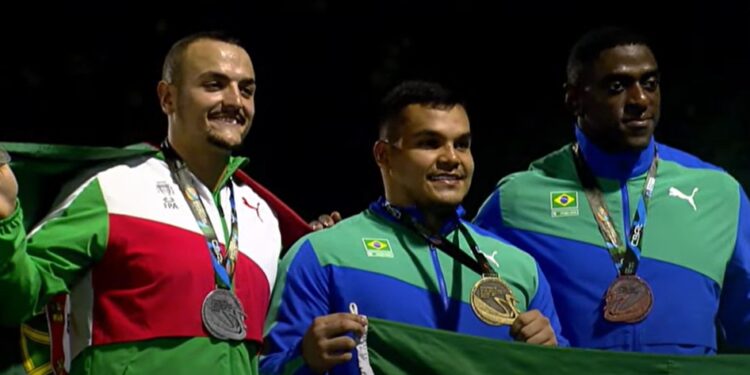Pedro Nunes quebra recordes brasileiro e sul-americano e garante o ouro no Ibero-Americano