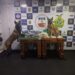 Polícia apreende drogas escondidas em arame farpado, sacos de farinha, freezer e rolo de plástico