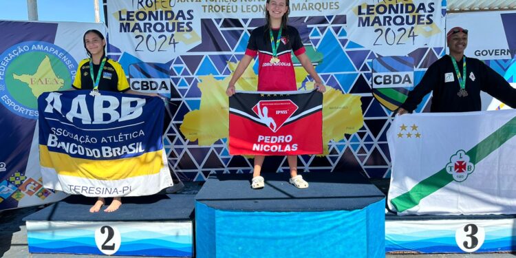 Amazonense conquista 9 medalhas e troféu na Copa Norte de Natação