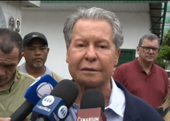 ‘Eu tinha que estar no lugar dele’, diz Arthur Neto após sepultar o corpo do filho Arthur Bisneto