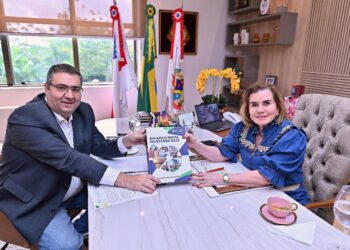 Presidente do TCE-AM recebe relatório de gestão da Sefaz