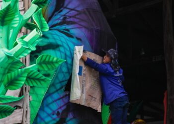 Festival de Parintins: Caprichoso conclui 95% dos trabalhos nos galpões