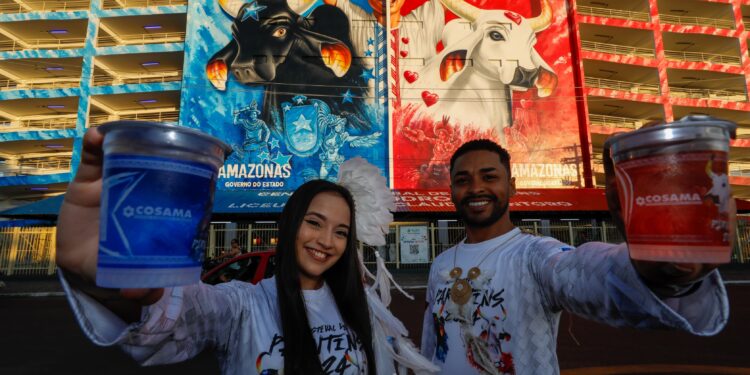 Festival de Parintins 2024: Cosama inicia Ação Água nas Torcidas nos pontos turísticos e estratégicos da cidade
