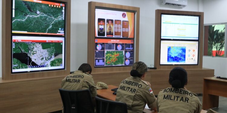 Governo do Amazonas amplia monitoramento no combate a incêndios no estado com aplicativo Infire