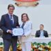 TCE-AM homenageia procurador da República e embaixador com medalha do Mérito de Contas