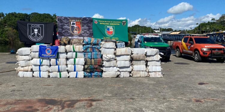 Polícias Militar e Civil apreendem 1,5 tonelada de drogas no Amazonas