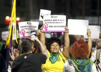 Lula afirma que PL do aborto é uma ‘insanidade’