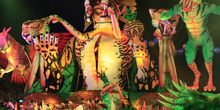 Festival de Parintins 2024: Ordem de apresentação de Caprichoso e Garantido será conhecida neste sábado