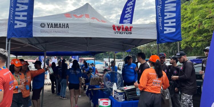 Tvlar Náutica promove ação de limpeza na região da Marina do Davi em comemoração ao Yamaha Day
